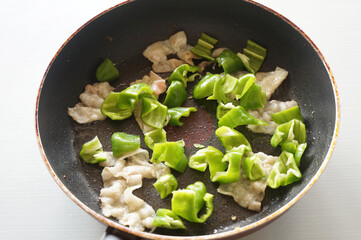 ピーマンと豚肉の炒め物