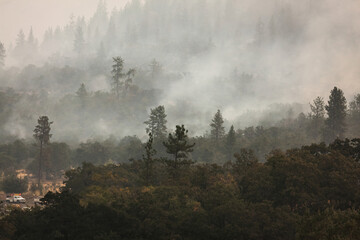 Fototapeta na wymiar Wild fires near highway 62 in Eagle Point Oregon, September 9 2020