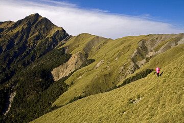 Fototapeta premium Qilai Main Peak Ridged Trail Taiwan