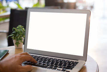 blank screen laptop computer  - obrazy, fototapety, plakaty