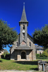 Fototapeta na wymiar Temple protestant de Madranges (Corrèze)