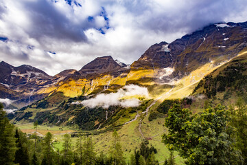 Fototapeta na wymiar Beautiful landscape from the Grossglockner National Park Hohe Tauern, Austria