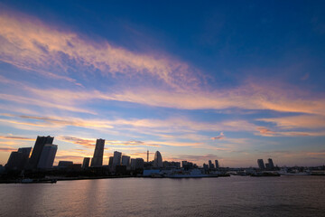 神奈川県横浜市みなとみらいの夕焼け(大さん橋)