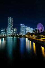 神奈川県横浜市みなとみらいの夜景(万国橋)