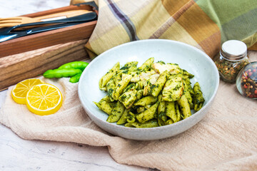 Penne with Chicken and Pesto Sauce
