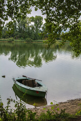 Fototapeta premium fischerboot im roxheimer altrhein