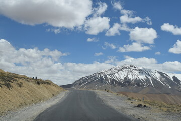 road to the mountains