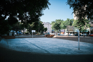 Ciudad solitaria durante el confinamiento