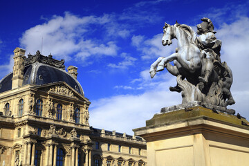 Fototapeta na wymiar France Paris Louvre outdoor sculpture