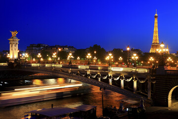 Obraz premium France Paris Seine river night view
