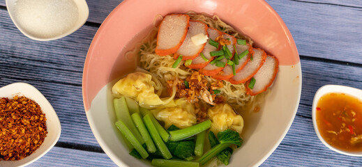 Thai Food Mixes of Rice Dishes and Noodles 