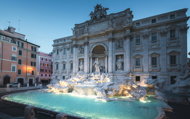 Fototapeta na wymiar Trevi fountain,, early morning, Rome, Italy