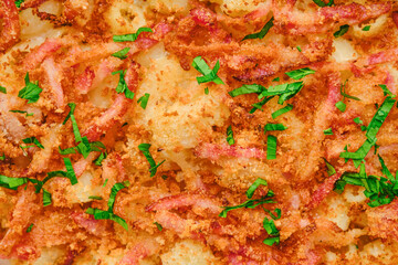 Mac and cheese with pumpkin and bacon