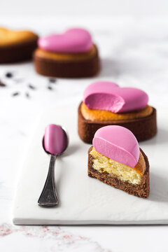 Frangipane and panna cotta mini tarts