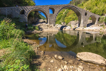 Fototapeta na wymiar old stone bridge in the countryside Devil's Bridge Şeytan Köprüsü