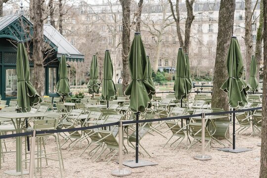empty cafe in Paris