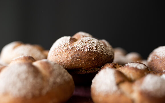 Rye buns