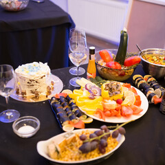 served table in restaurant