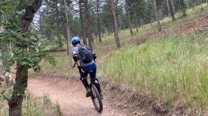 Unicyle Mountain Biker