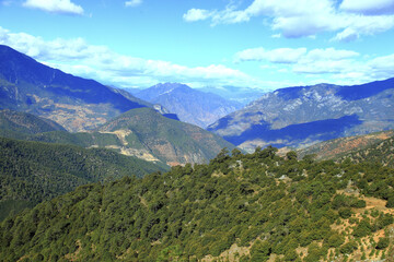 Naklejka na ściany i meble Yunnan Lijiang Ninglang mountain scenery