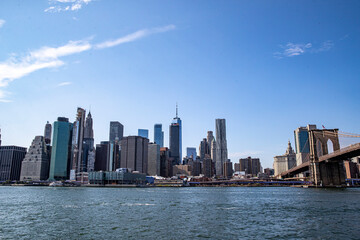 Fototapeta na wymiar A view of the Manhattan skyline from the East River in New York City.
