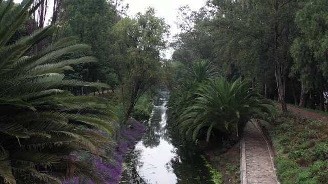 Vista a&eacute;rea para observar el proyecto de regeneraci&oacute;n del Canal Nacional a la altura de la colonia Campestre Churubusco en la Ciudad de M&eacute;xico