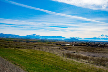 road to the mountains