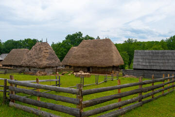 Fototapeta na wymiar clay and straw house from the authentic and traditional village of the country