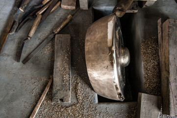 Equipment makes gamelan, Gamelan is a traditional musical instrument of Java