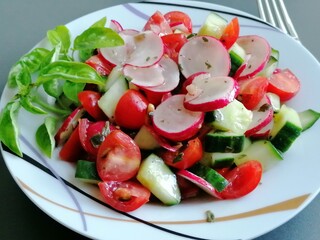 salad with tomatoes and cucumbers
