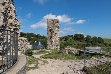 Ruine der Kornenburg in der Eifel.