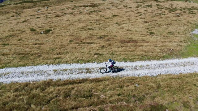 Aerial 4K - Mtb excursion in the high mountains