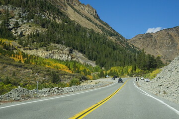 Fototapeta premium road to the mountains, Yosemite National Park