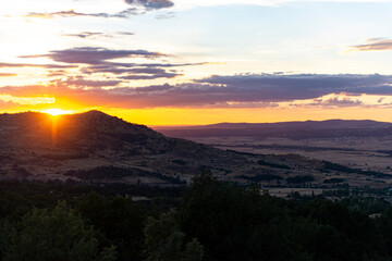 PUESTA DE SOL MONTAÑA DESDE LOS TORILES PEÑA NEGRA PIEDRAHÍTA ÁVILA