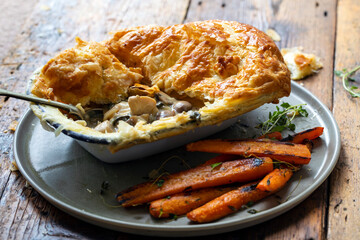 Chicken and mushroom pie with roast carrots © Magdalena Bujak