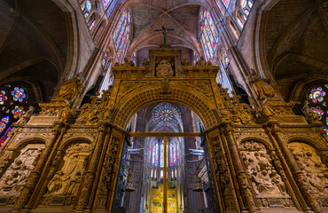 Fototapeta premium Santa María de León Cathedral, Leon city, Leon province, Castilla y Leon, Spain, Europe