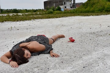 Femme laissée pour morte après avoir été violée