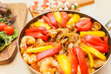 手作りのディナーパーティ