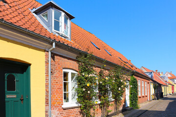 Fototapeta na wymiar Traditional nordic red brickstone houses in the center of Ribe (Denmark)