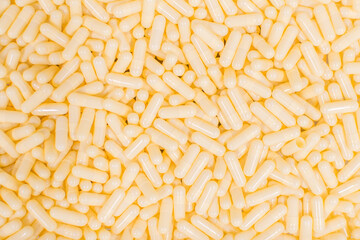 centaines de gélules utilisées pour la préparation de médicaments