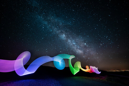 Lightpainting with milky way