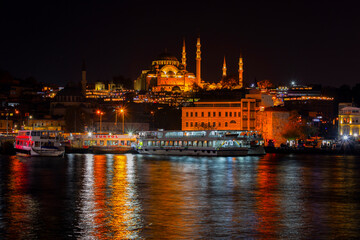 Fototapeta premium Magnificent view of the Süleymaniye Mosque in the evening. Süleymaniye Mosque. Istanbul.