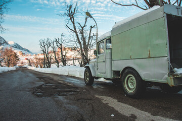 Obraz premium truck on the road