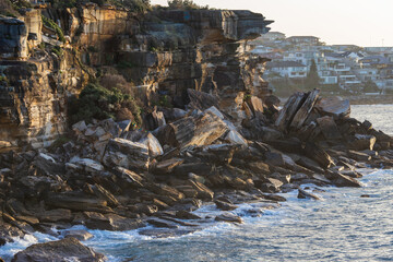 Rock cliff view on Sydney coastline.