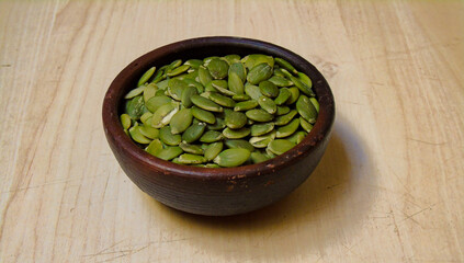 semillas de calabazas en tu dieta , con buena fuente de proteinas.