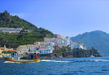 Fototapeta na wymiar amalfi coast town