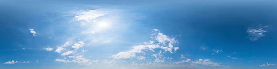 Naklejka na ściany i meble 360°-Panoramahimmel mit Wolken ohne Boden, zur einfachen Verwendung in 3D-Grafiken und Panorama für Kompositionen in sphärischen Luft- und Bodenpanoramen als Himmelskuppel