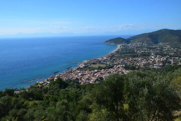 Fototapeta na wymiar Campania - Santa Maria di Castellabate e panorama sul Cilento