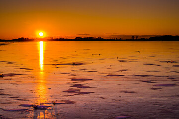 sunset on the lake © Konrad