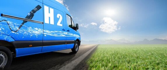 Lieferwagen Van fährt mit Wasserstoff